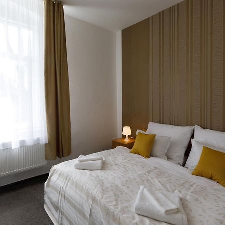 Litvan Sunset Apartments Ceske Budejovice Buitenkant foto